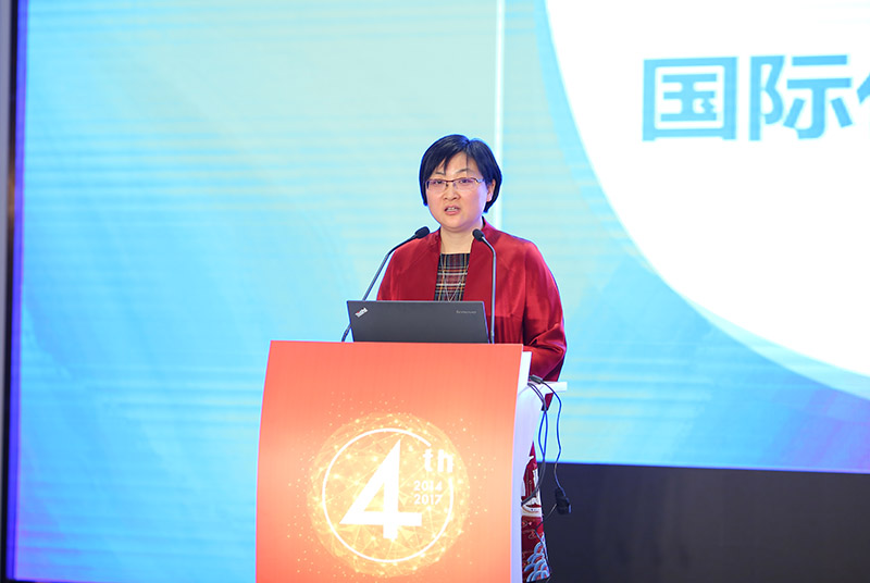 清华大学信息化工作办公室主任尹霞