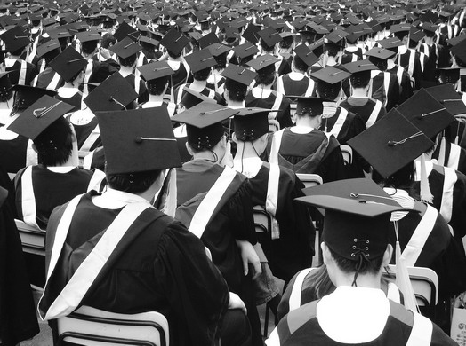 1939世界经济强国_...而警察试图锯断铁链.-30年代世界经济大萧条回顾