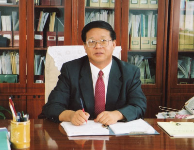 内蒙古农业大学校长李畅游发表2009年新年贺辞