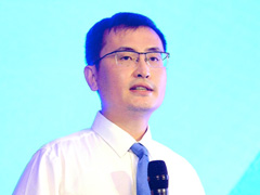 清华大学信息化工作办公室副主任陈强作报告