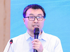 上海交通大学信息化推进办公室、网络信息中心副主任姜开达作报告