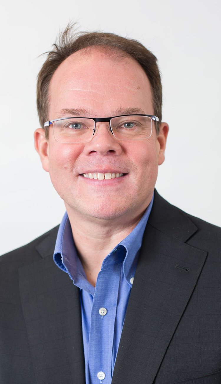 Eugene G. Kowch 博士